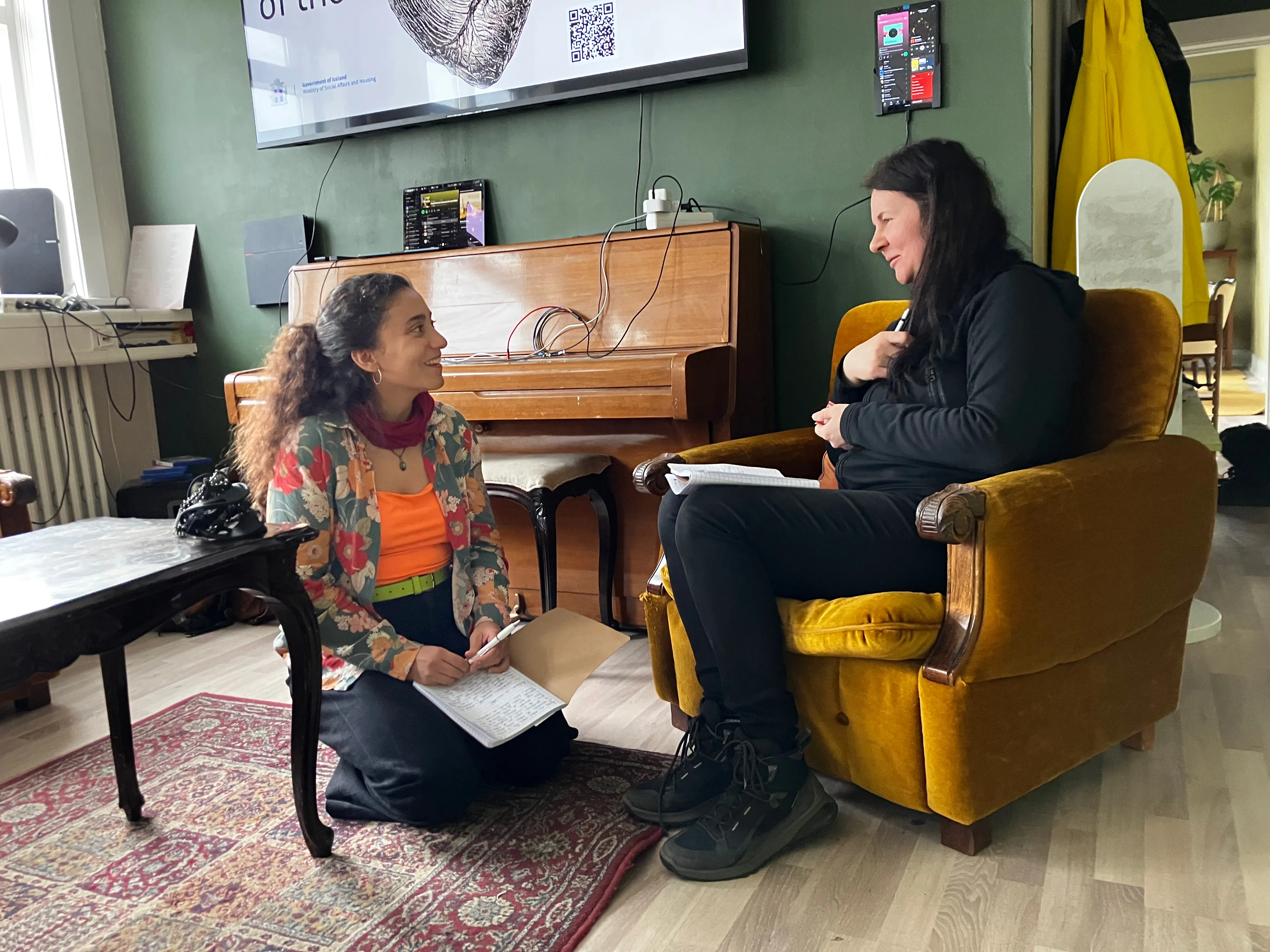 When Strangers Become Connected Through Poetry — photo 23